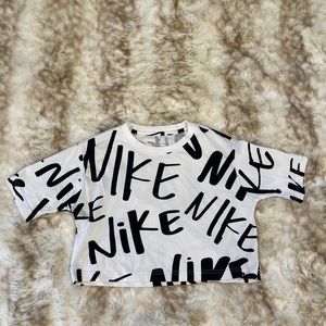 Nike crop